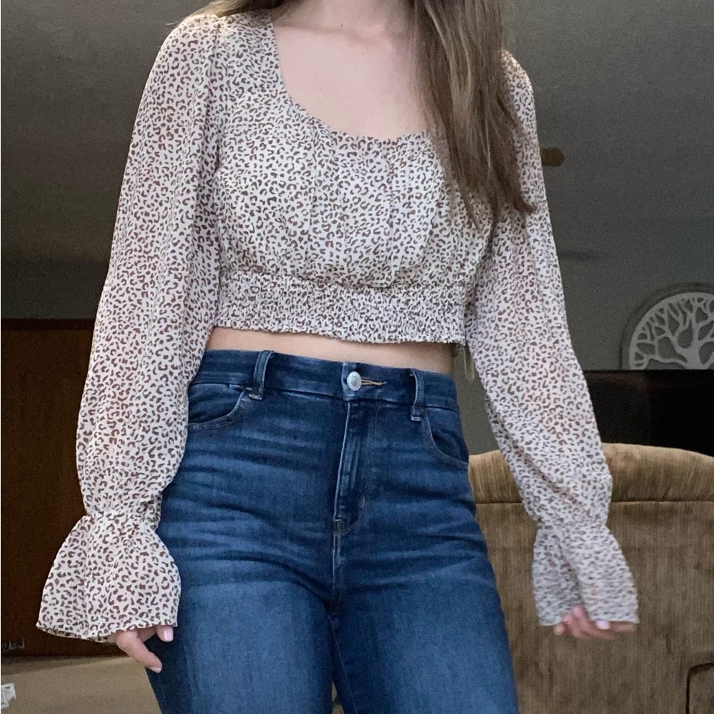 Women’s Leopard Crop Top NWT